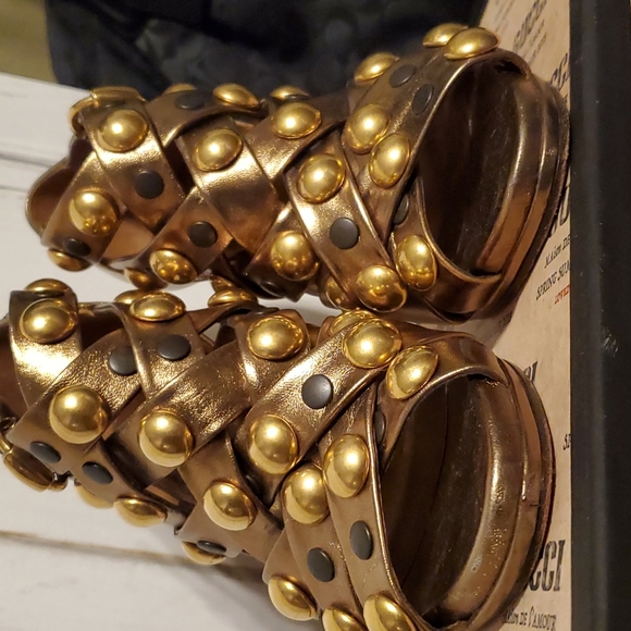 gucci heels - Picture 8 of 11